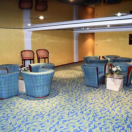 Hotel Le Pole Europeen Aubange Kültér fotó