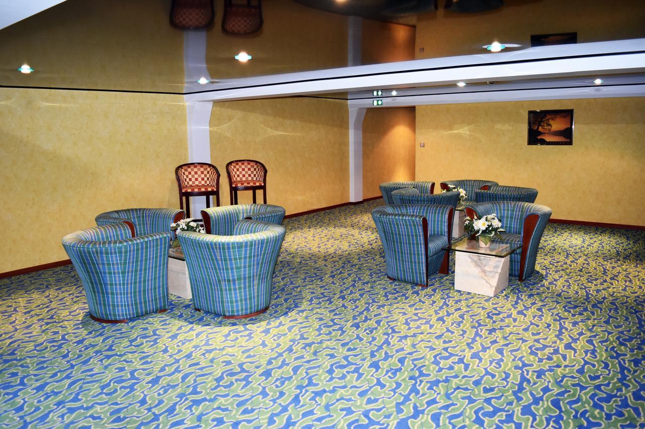 Hotel Le Pole Europeen Aubange Kültér fotó