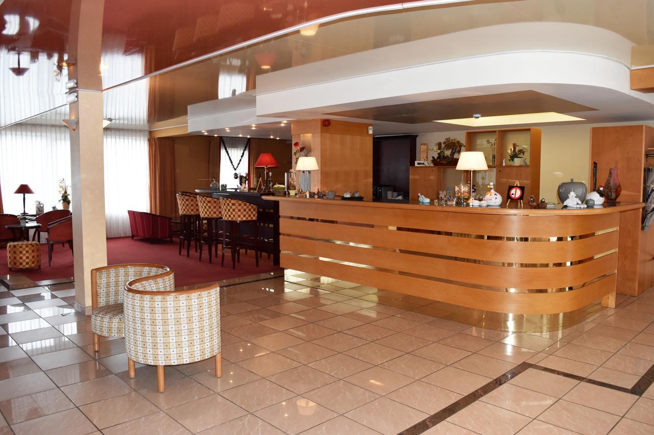 Hotel Le Pole Europeen Aubange Kültér fotó